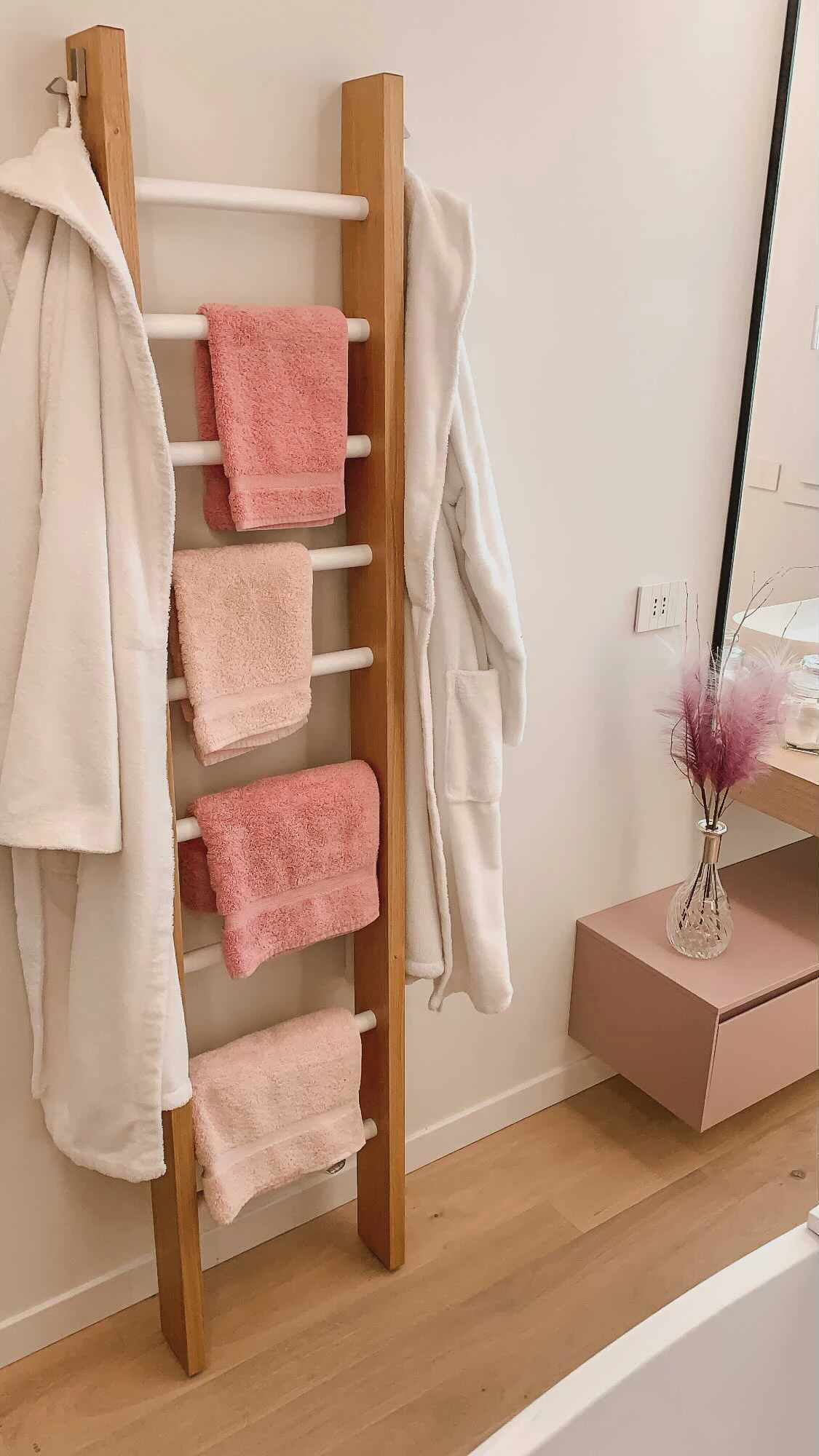 ladder accessorio bagno 1